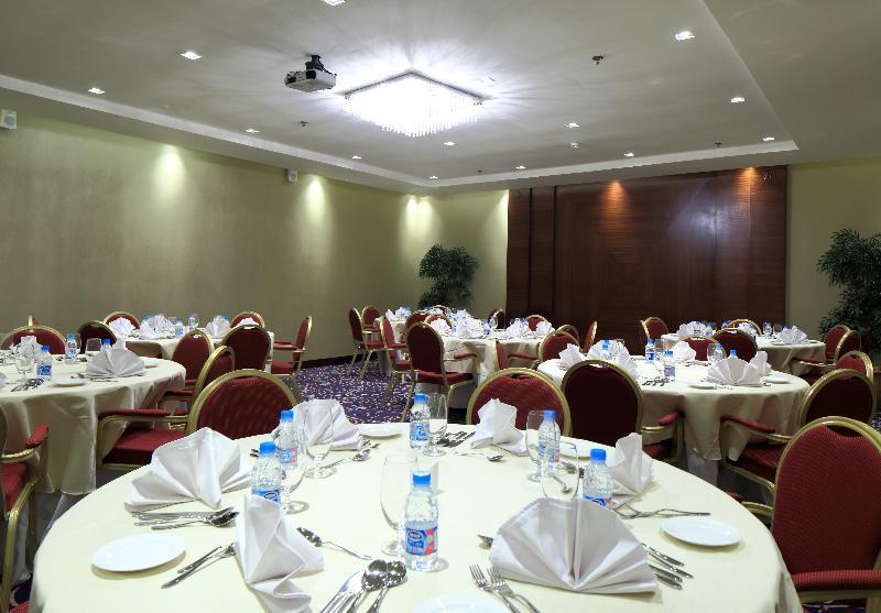 Intour Al Khafji Hotel Bagian luar foto