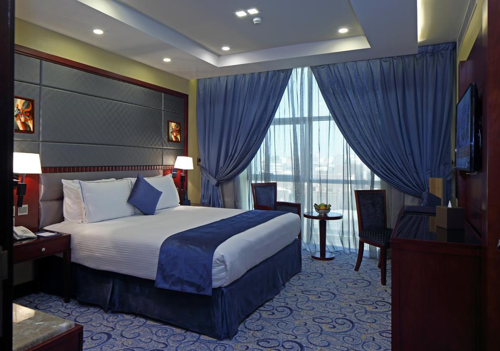 Intour Al Khafji Hotel Bagian luar foto