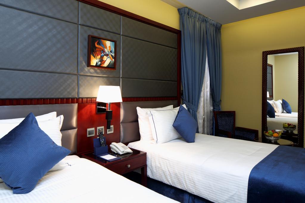 Intour Al Khafji Hotel Bagian luar foto