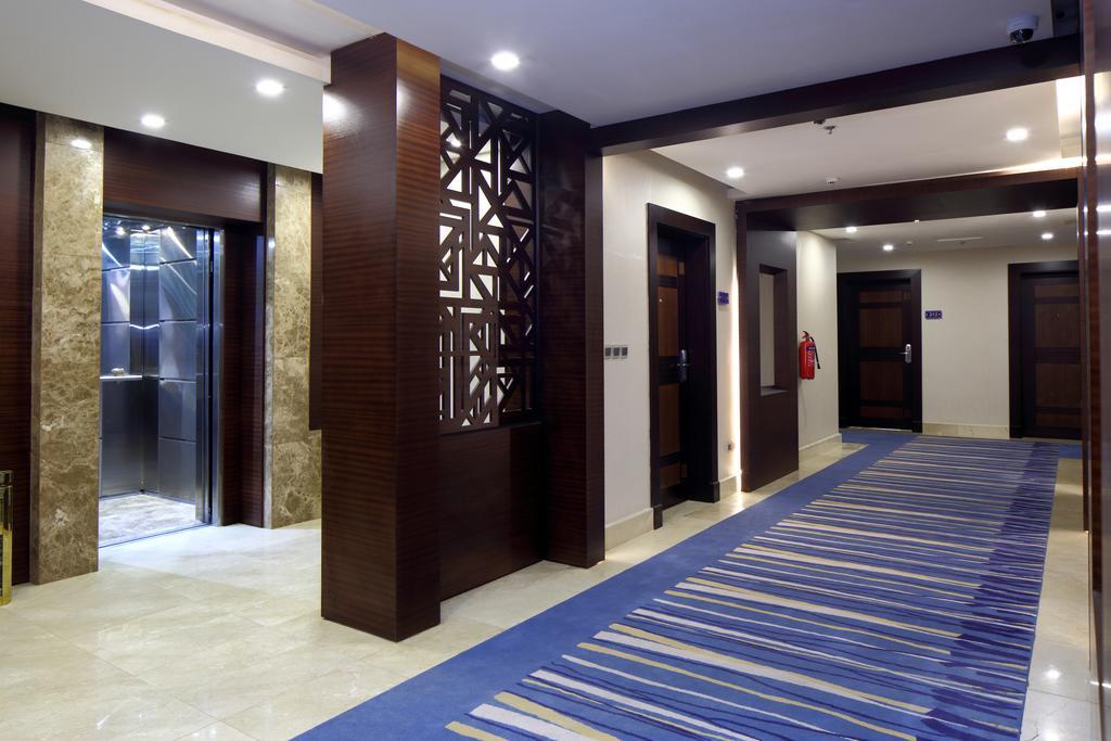 Intour Al Khafji Hotel Bagian luar foto